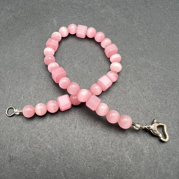 Pink Beaded Bracelet Cat Eye Beads Square And Round Beads Heart Clasp Handmade - Picture 5 of 5